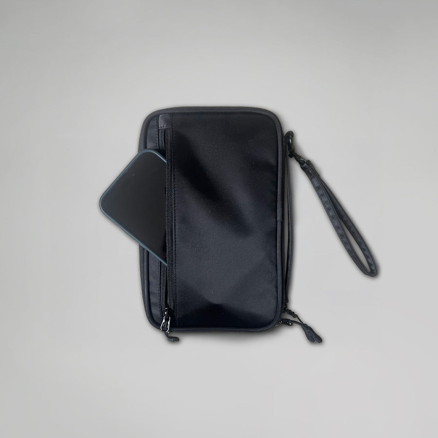 Voyager PAK Family Passport Case